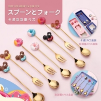 卡通甜甜圈勺叉組（含盒）/1湯勺+1叉子一盒/卡通2件盒裝/隨機